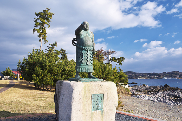 Statue of Hidenoyama Raigoro at Iwaisaki, Miyagi Prefecture