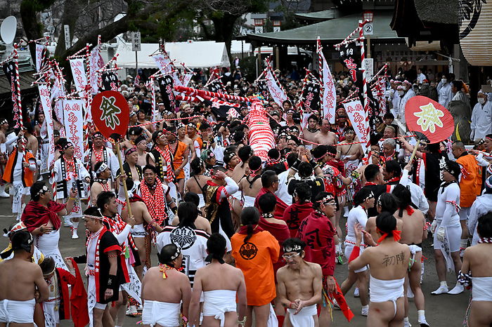 20240222 Fumiya Hadaka Festival  Tsuina Ceremony Kuninomiya Hadaka Matsuri is a traditional ritual that has been handed down for over 1200 years at Kuninomiya Shrine in Inazawa City, Aichi Prefecture. Its official name is  Naoi Shinji  Ceremony of Tsuina Ooi . This festival is held on the 13th day of the first lunar month. The Shinto priest runs out onto the approach to the shrine, and is rubbed and touched by the naked crowd, taking all the people s bad luck with him, and when he is taken back to the Tsuinao den, the ceremony is over.  