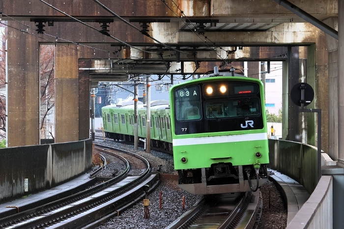 JR West] Series 201 (Yamato Line: Imamiya Station)