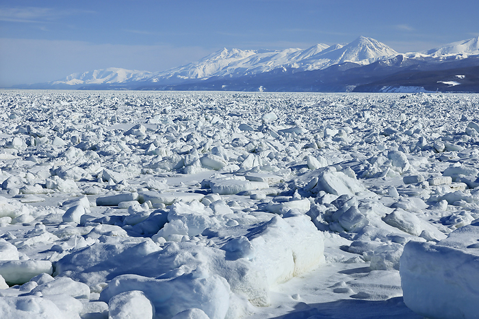 Hokkaido: Sea of Okhotsk drift ice and Shiretoko mountain range