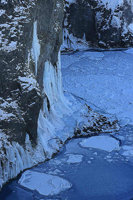 Hokkaido: Frozen Yunohana Falls and Sea of Okhotsk drift ice
