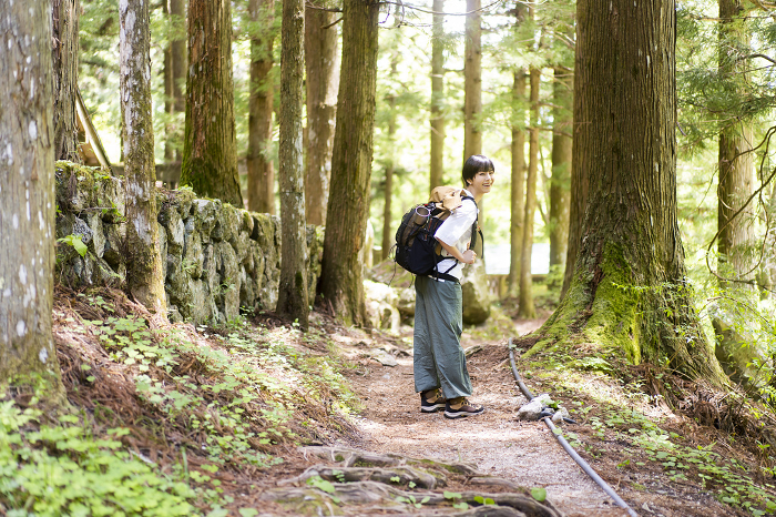 Young Japanese woman walking in nature (People)