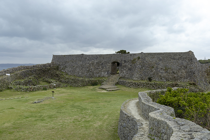 Nakagusuku Castle, Okinawa Prefecture: 2nd to 1st fortress