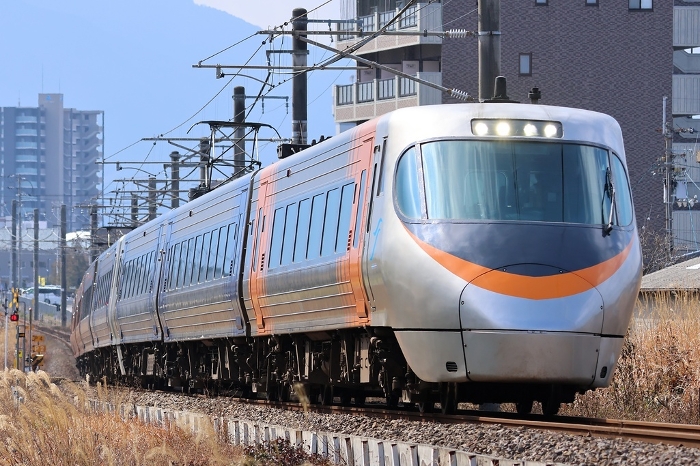 JR Shikoku] Series 8000 