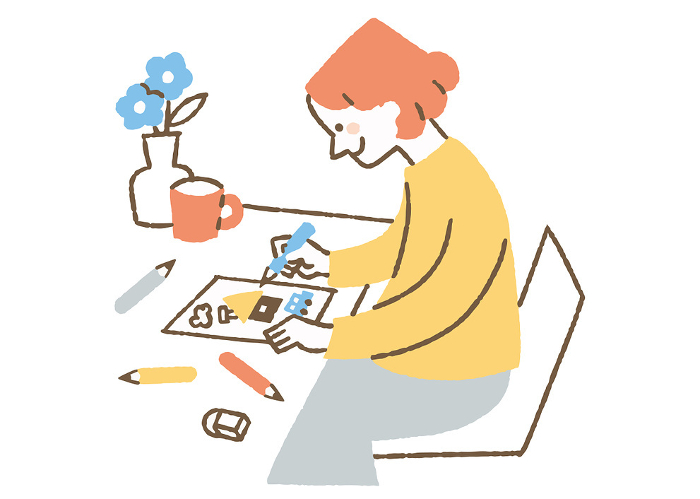 Woman illustrating at home_Color