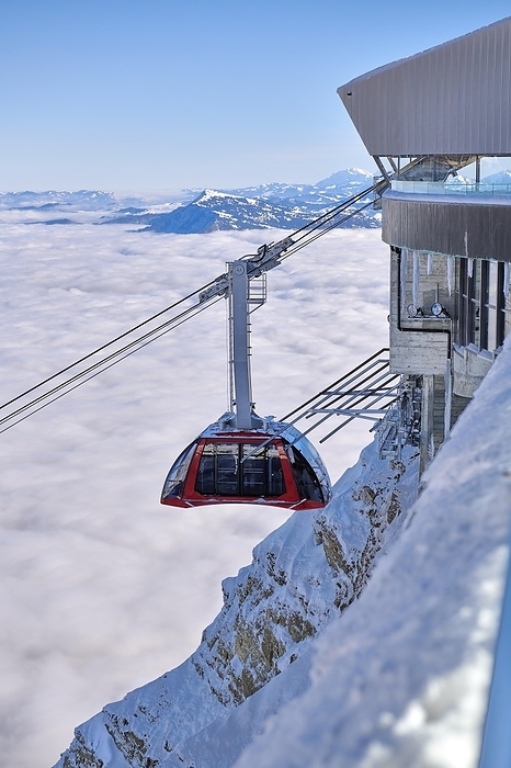 Pilatus Railway, aerial cableway from Fräkmüntegg to Pilatus Kulm, Dragon Ride, shortly in front of arrival Pilatus Kulm, winter landscape with cloud cover, Lucerne, Canton Lucerne, Switzerland, Europe, by bildbaendiger