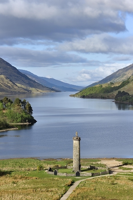 The Glenfinnan Monument on the shores of Loch Shiel, erected in 1815 to mark the place where Prince Charles Edward Stuart, Bonnie Prince Charlie raised his standard, at the beginning of the 1745 Jacobite Rising, Lochaber, Highlands, Scotland, UK, by alimdi / Arterra / Philippe Clément