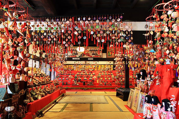Hina Decorations at the Former Takano Family Residence 