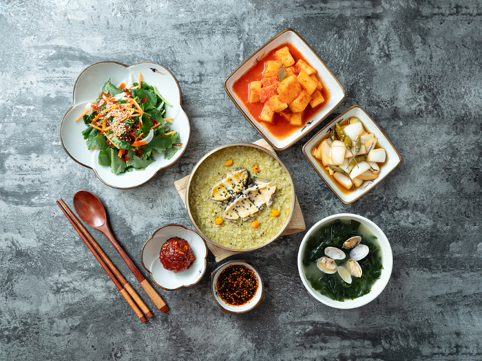 Korean set meal with abalone porridge