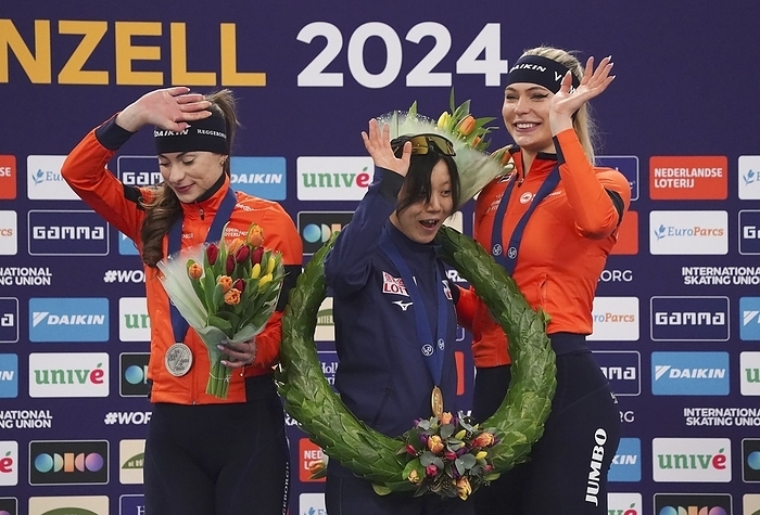 ISU World Speed Skating Allround   Sprint Championships Inzell  Ceremony L R Femke Kok  NED , Miho Takagi  JPN  and Jutta Leerdam  NED  during ISU World Speed Skating Allround and Sprint Championships on March 8, 2024 at the Max Aicher Arena in Inzell, Germany Photo by SCS Margarita Bouma AFLO  HOLLAND OUT 