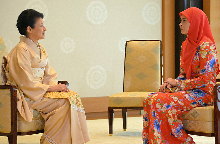 The Empress meets with Crown Princess Sarah of Brunei The Empress meets with Crown Princess Sarah of Brunei at the Bamboo Room of the Imperial Palace, March 8, 2024, 11:47 a.m. Photo by Toshiki Miyama
