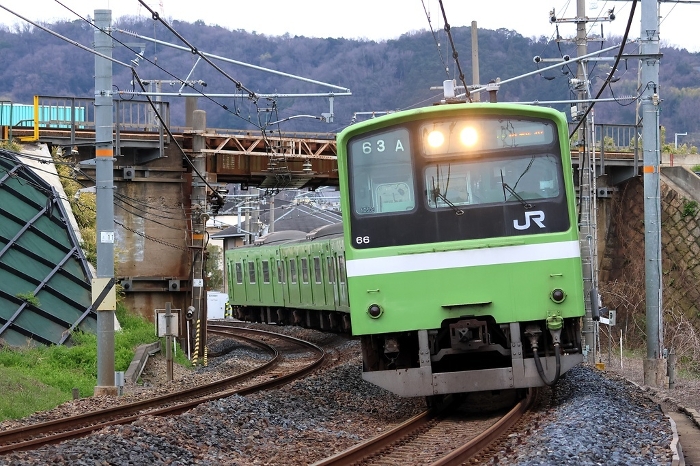 JR West] Series 201 (Yamato Line: Takaida - Kashiwabara)