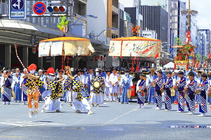 Aya Umboko floats in the Gion Festival Yamaboko Junko procession Kyoto City, Kyoto Prefecture Taken at Shijo Kawaramachi intersection