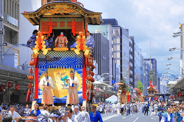 Kikusuihoko floats in the Gion Festival Yamaboko Junko procession Kyoto City, Kyoto Prefecture Taken at Shijo Kawaramachi intersection