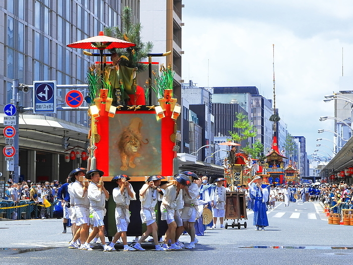 Ashikariyama in the Gion Festival Yamaboko Junko  float procession  Kyoto City, Kyoto Prefecture Taken at Shijo Kawaramachi intersection