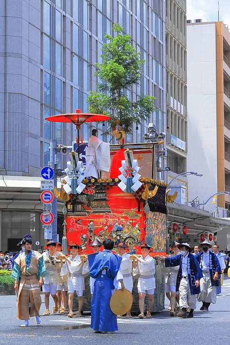 Taishiyama in the Gion Festival Yamaboko Junko  float procession  Kyoto City, Kyoto Prefecture Taken at Shijo Kawaramachi intersection
