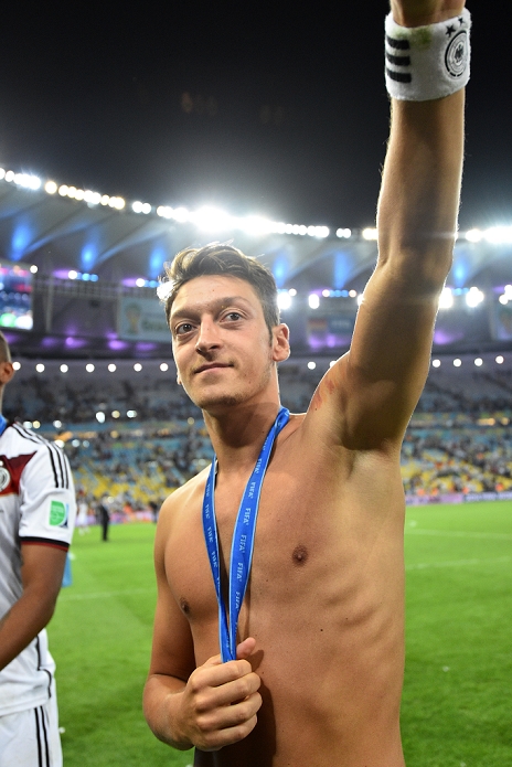2014 FIFA World Cup Final Germany Wins 4th title in 6 tournaments Mesut Ozil  GER , JULY 13, 2014   Football   Soccer : Mesut Ozil of Germany acknowledges fans after winning the FIFA World Cup Brazil 2014 Final match between Germany 1 0 Argentina at Estadio do Maracana in Rio De Janeiro, Brazil.  Photo by Photoraid AFLO 