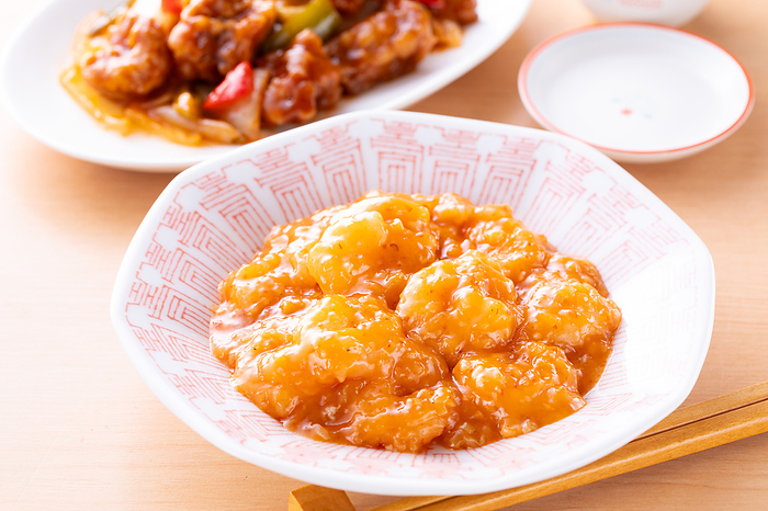 Wok-fried Shrimp with Chili Sauce and Sweet & Snack Pork