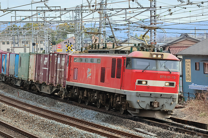 EF510 freight train on JR Kyoto Line, Osaka Yamazaki station   Shimamoto station