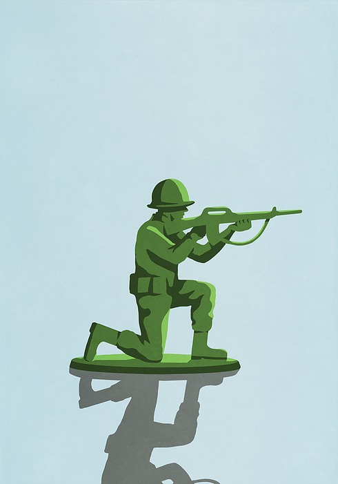 Kneeling green soldier with rifle toy