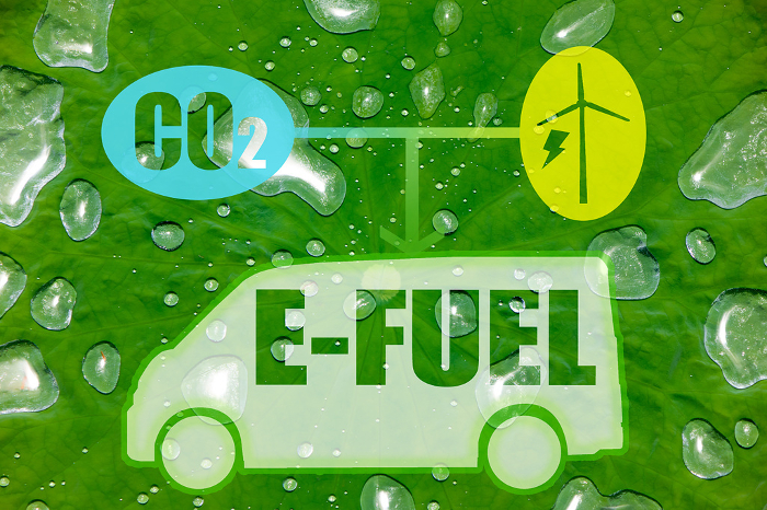 Image of E-FUEL production and use SUV