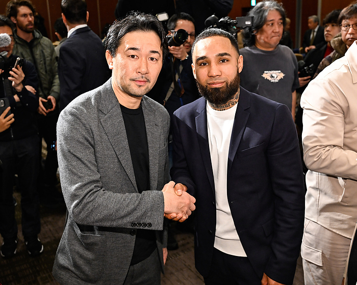 Neri and Shinsuke Yamanaka  reconcile  Challenger Mexico s Luis Nery  R  poss with Japanese former professional boxer Shinsuke Yamanaka after a press conference to announce his WBC, WBO, WBA  Super , IBF super bantamweight titles bout against world champion Japan s Naoya Inoue  not pictured  which will be held at Tokyo Dome on May 6, at Tokyo Dome Hotel in Tokyo, Japan on March 6, 2024.  Photo by Hiroaki Yamaguchi AFLO 