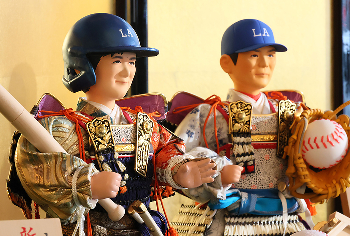 Samurai dolls of Los Angeles Dodgers new Japanese players, Shohei Otani and Yoshinobu Yamamoto  March 19, 2024, Tokyo, Japan   Japan s doll maker Kyugetsu displays samurai dolls of Los Angeles Dodgers new Japanese players, Shohei Otani  L  of two way player and Yoshinobu Yamamoto  R  of pitcher at the company s showroom in Tokyo on Tuesday, March 19, 2024. Los Angeles Dodgers will have the opening game of the Major League Baseball against San Diego Padres in Seoul on March 20.     photo by Yoshio Tsunoda AFLO 