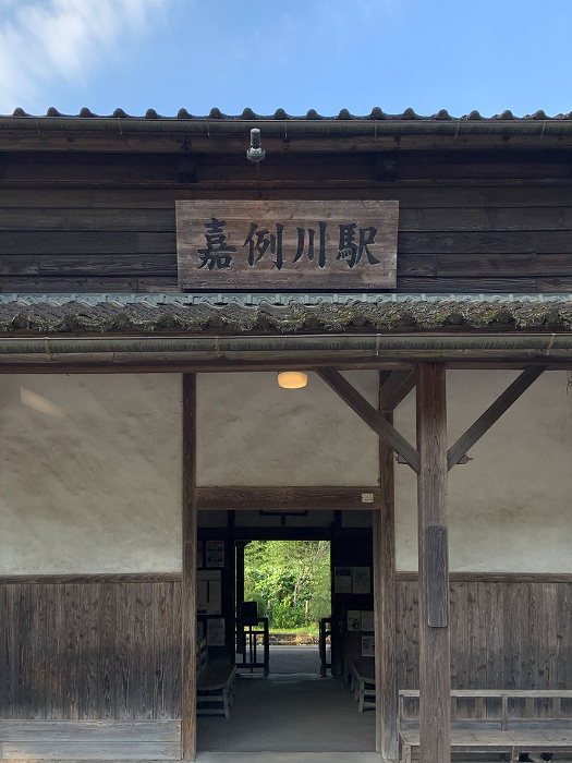 Kagoshima Prefecture's Kamaekawa Station, where a Meiji-era station building still stands