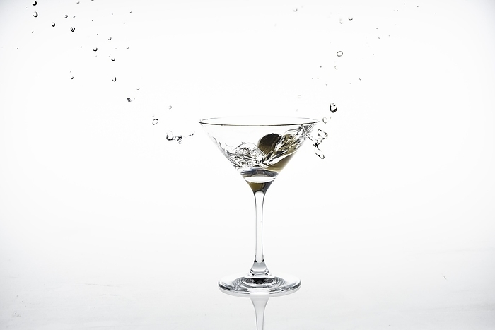 Cocktail Martini, white background, studio shot, by Dieter Rebmann