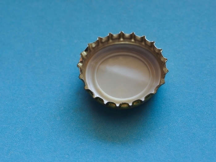 Beer bottle cap, by Claudio Divizia