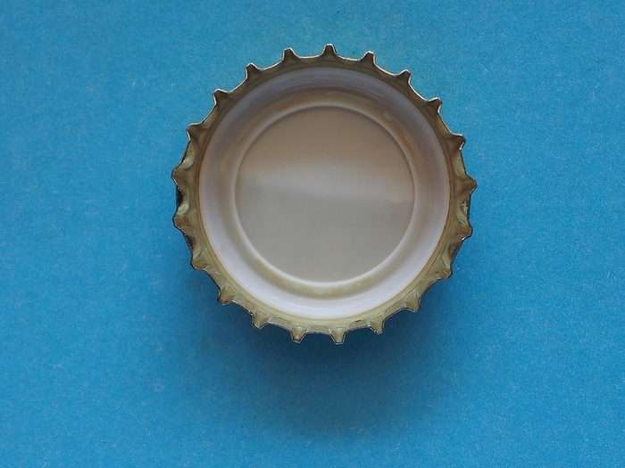Beer bottle cap, by Claudio Divizia
