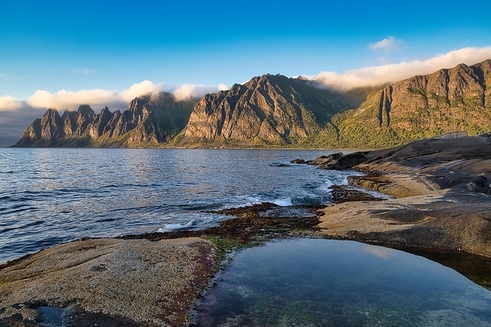 Coastal section Tungeneset, Devil's Teeth, Okshornan mountain range, Senja, Troms, Nord-Norge, Norway, Europe, by Hartmut Albert