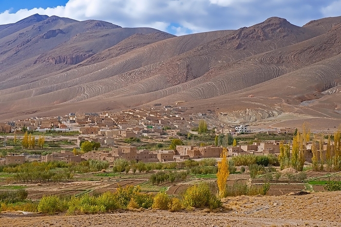 Morocco Little rural village with adobe houses in the High Atlas Mountains, Midelt Province, Dr a Tafilalet Region, Central Morocco, by alimdi   Arterra   Marica van der Meer