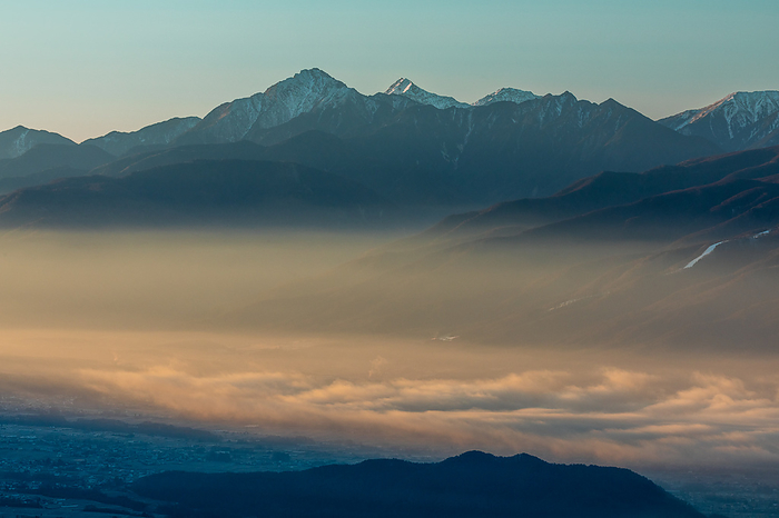 Morning sea of clouds Nagano Pref. Southern Alps  Mt. Kai komagatake and Mt. Kitadake  from Kirigamine Plateau