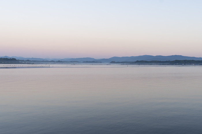 Lake Hamanako in the early morning