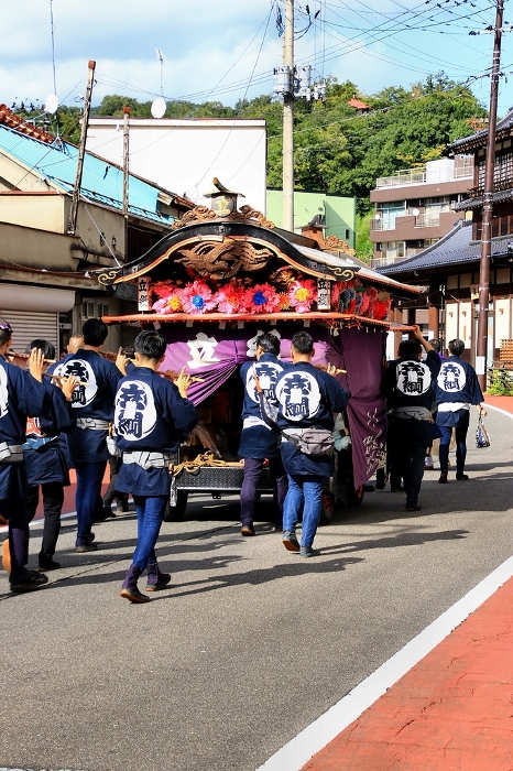 A festival to thank the gods for a bountiful harvest... One of Japan's three great fight festivals [Iizaka Onsen] Iizaka Fight Festival