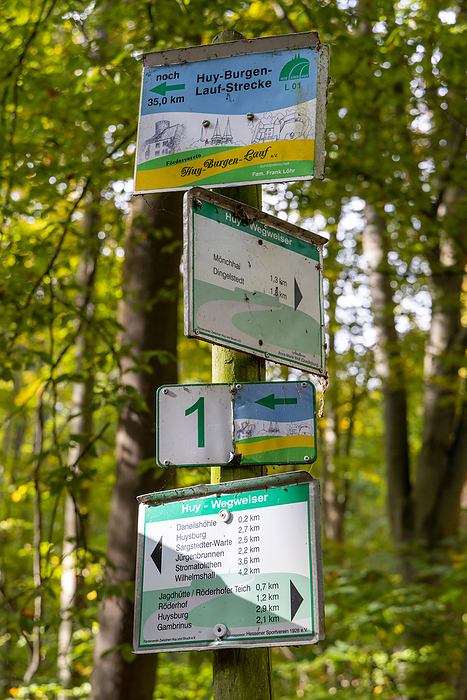 Signposting of the hiking trails in the Huy Signposting of the hiking trails in the Huy, by Zoonar Daniel K hne
