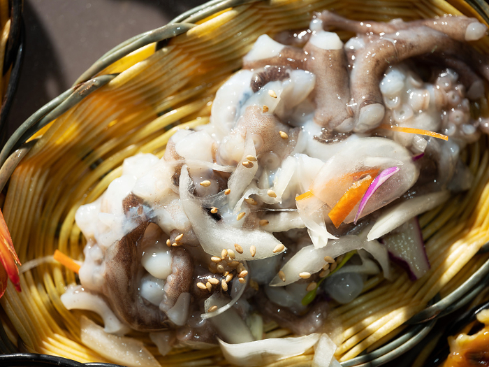 Korean Cuisine Sannakci - Live Dancing Longnose Octopus