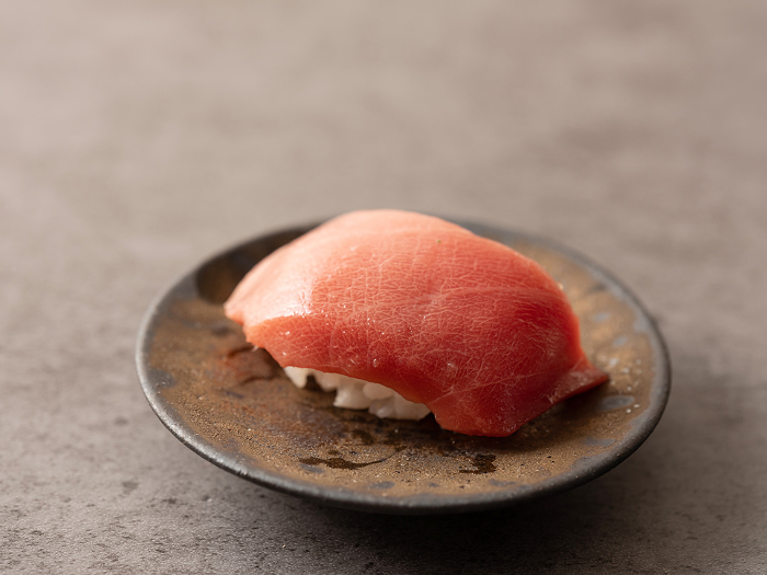 Nigirizushi with medium fatty tuna