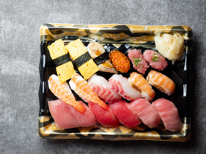 packed sushi (usually with several ingredients packed in a box)