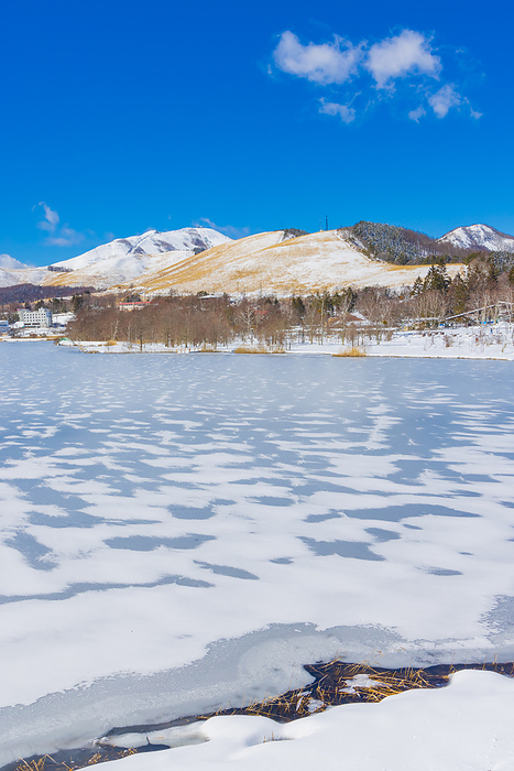 Kurumayama Shirakaba Lake Nagano Prefecture Kurumayama from frozen Shirakaba Lake
