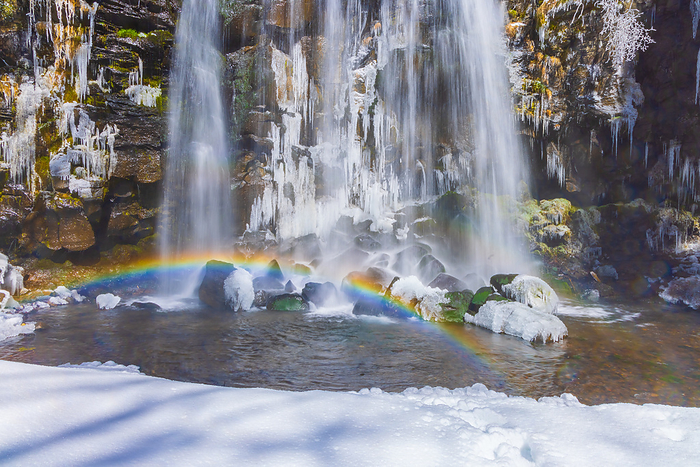 Karasawa Falls Ueda City, Nagano Prefecture Rainbow and frozen Karasawa Falls