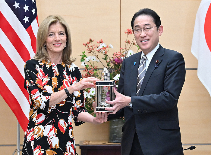 Prime Minister Fumio Kishida receives a silver lantern from former U.S. Ambassador to Japan John F. Kennedy. Prime Minister Fumio Kishida receives a silver lantern from former U.S. Ambassador to Japan John F. Kennedy  left  at the Prime Minister s Office on March 29, 2024, 6:18 p.m. Photo by Toshiki Miyama