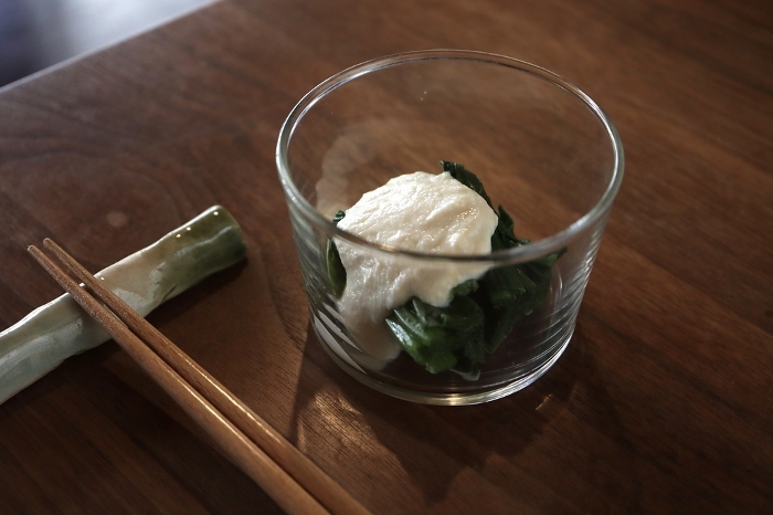 Tofu paste with spinach
