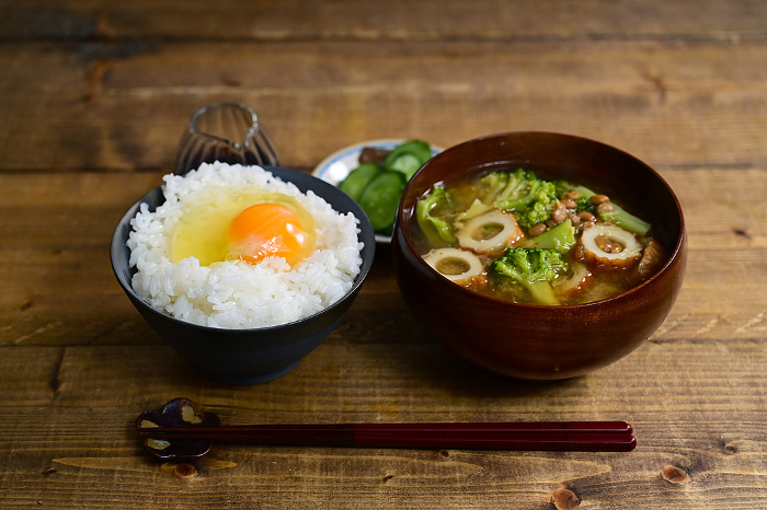 Rice with egg and natto soup