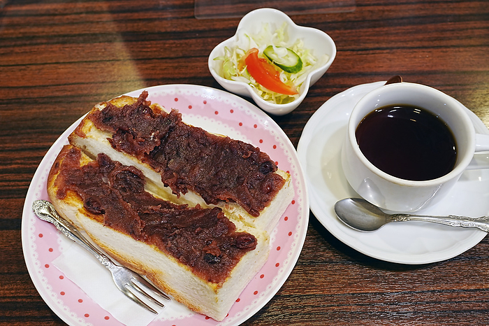 Nagoya s specialty: Morning set at a coffee shop toast topped with adzuki beans