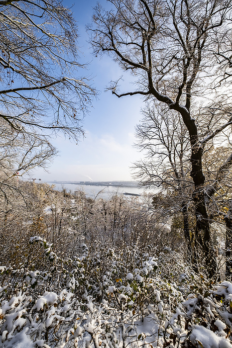 View of the Elbe in Blankenese, Hamburg, Winter impressions, Northern Germany, Germany, by Arnt Haug