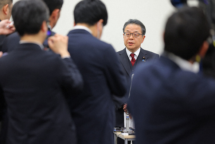 Hiroshige Seko, a member of the House of Councillors, at a press conference Upper House Representative Hiroshige Seko  back right  holds a press conference after submitting a notice of resignation from the LDP after receiving a recommendation from the Party Discipline Committee to leave the party, in Chiyoda ku, Tokyo, April 4, 2024, 6:45 p.m. Photo by Yuki Miyatake