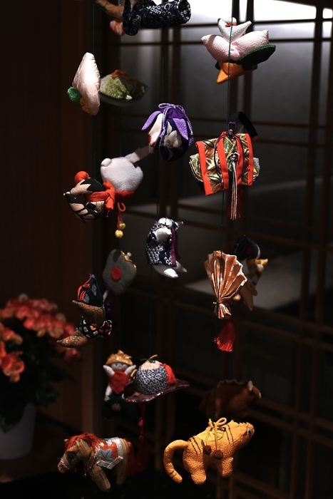 Hanging Hina Dolls, Hanging Ornaments, Peach Festival, Seasonal Backgrounds Web graphics