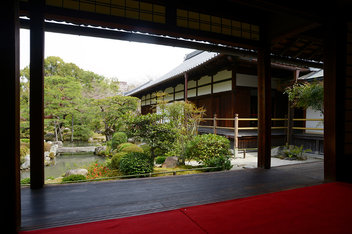 View of the garden and Hojo from Toji-in's shoin